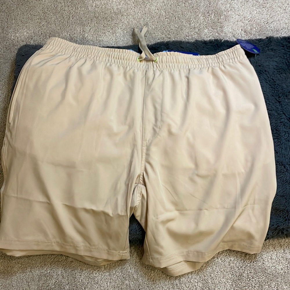 NWT Men’s Tailor Bird Performance Shorts